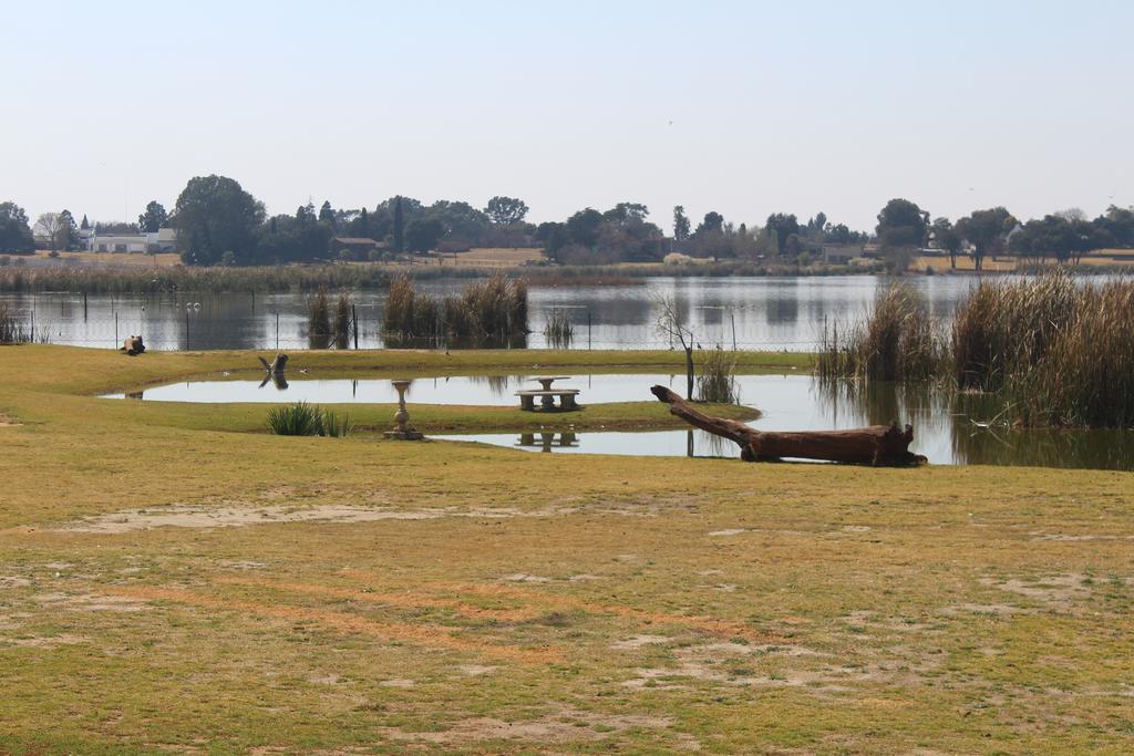 Bottom Of Boden Hotel Benoni Exterior photo